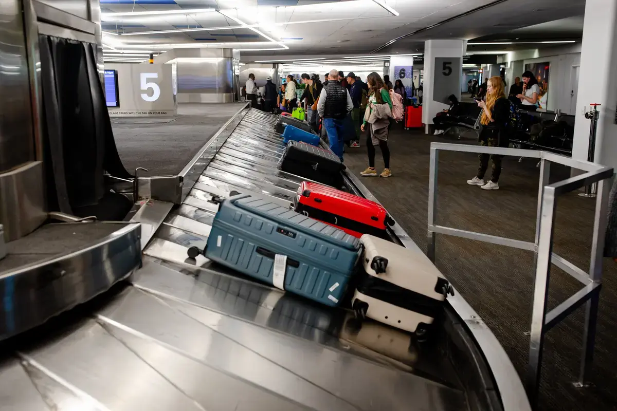 Airlines' Bag Fee Hikes Under Scrutiny