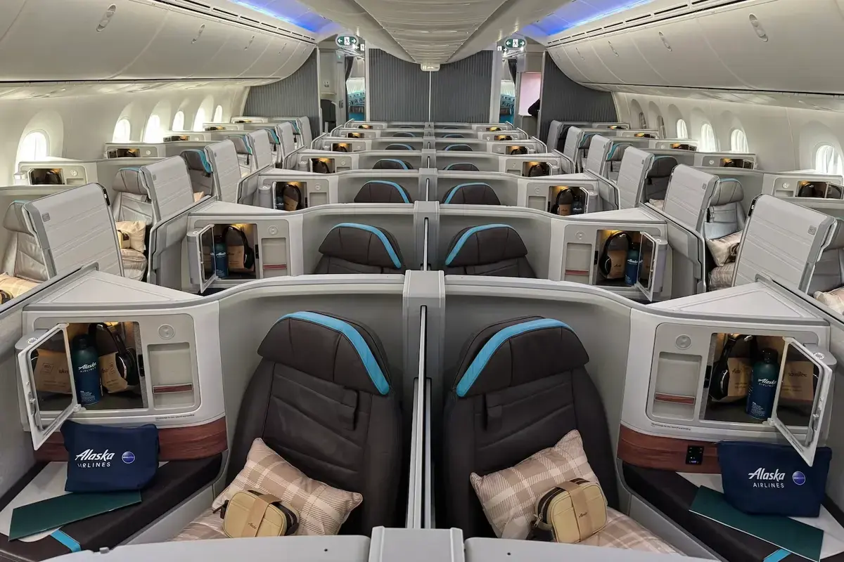 Alaska Airlines Launches Historic Flight to Rome, Enhancing Global Reach