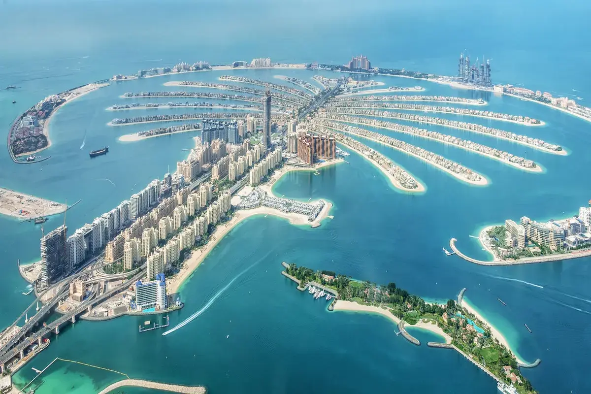 Dubai Offers Residents £600 to Invite Tourists