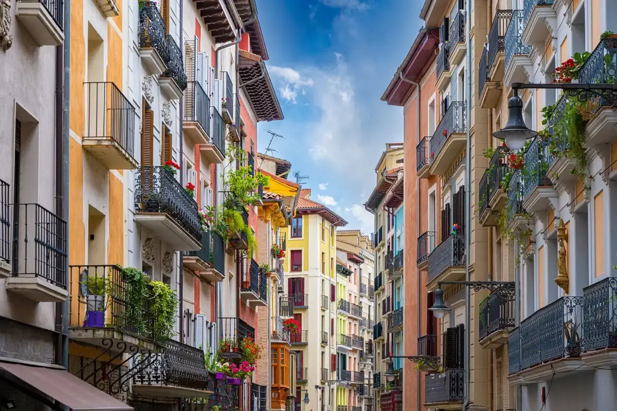 Exploring the Best Cities for Solo Travel After 40