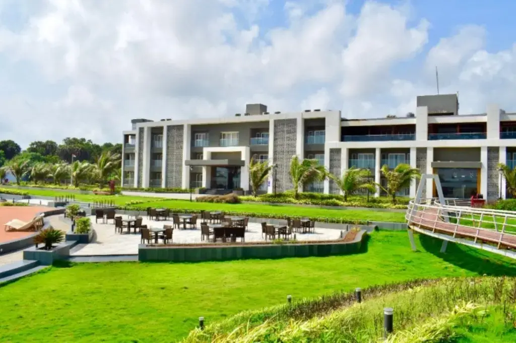 India's Largest Hotel Group Shifts Focus to Domestic Market