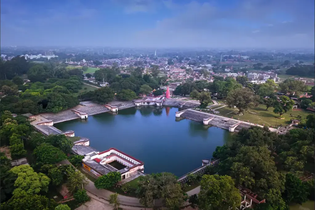 Ixigo Experiments with Train Tour Packages Using Uber as Distribution Partner