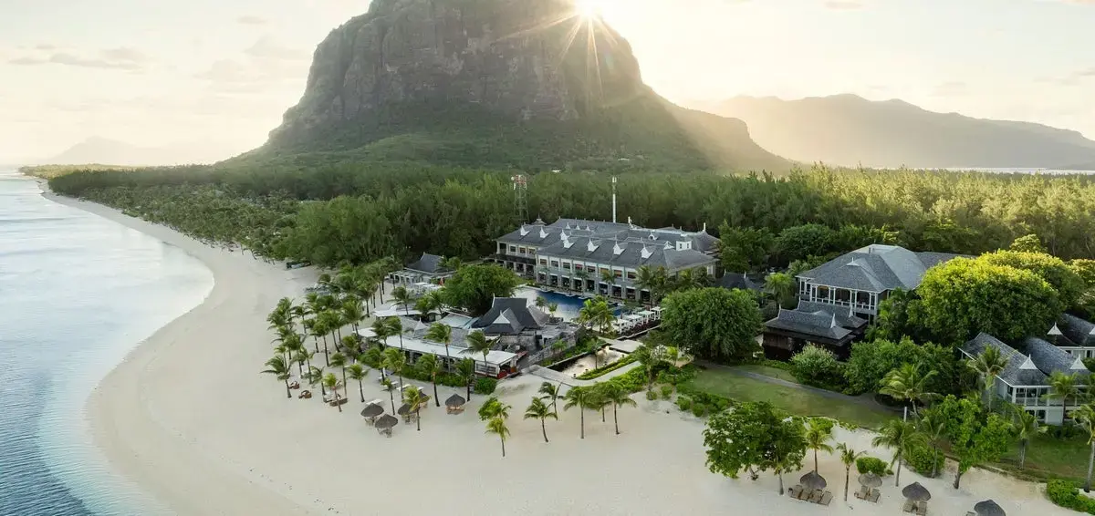 Le Morne’s Timeless Shore: How Mauritius’ Iconic Beach Blends Tradition and Tranquility