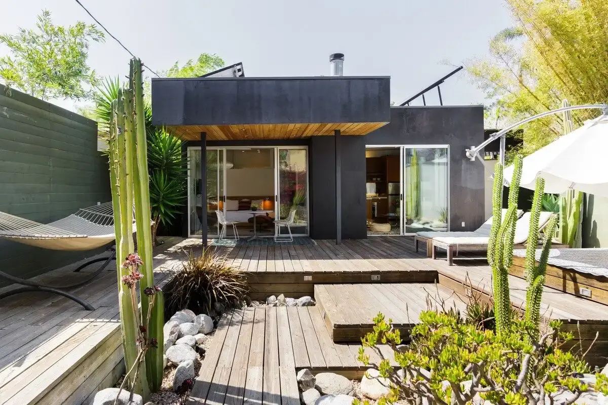 Los Angeles' Top Stays for Sun, Sand, and Celebrity Sightings