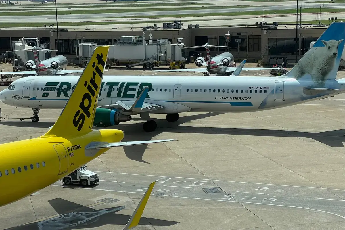 Low-Cost Airlines Seek Federal Fuel Aid