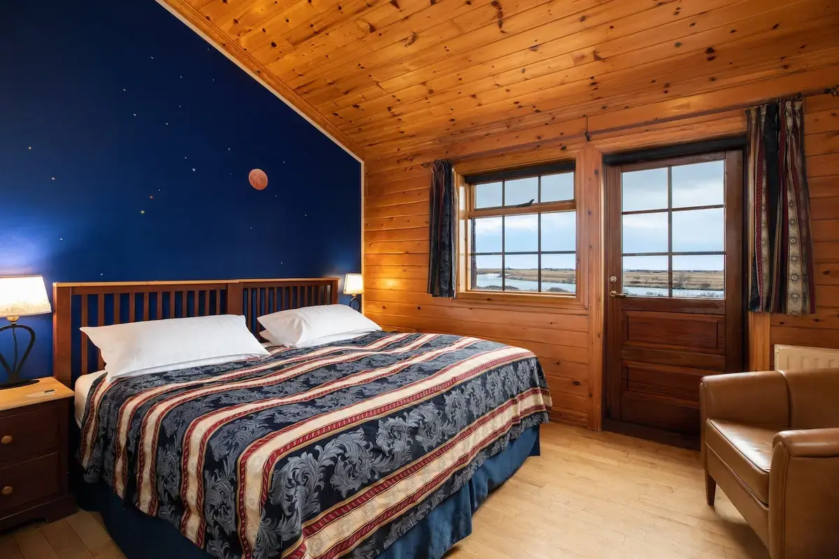 Luxury Hotels That Make Turndown Service a Travel Highlight