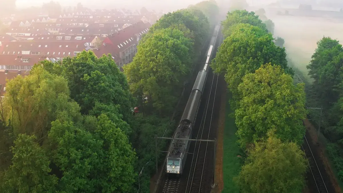 Travelers can now journey between Paris and Berlin overnight. A new sleeper train service offers a budget-friendly option. Passengers can experience slow travel, enjoying the journey itself. This route connects two of Europe's most vibrant cities.