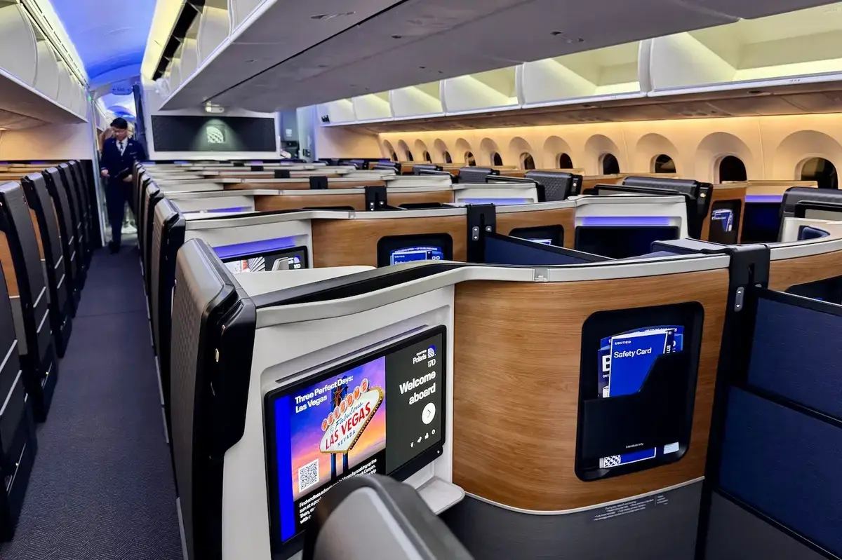 United Airlines Unveils Luxurious Polaris Suites on Long-Haul Flights