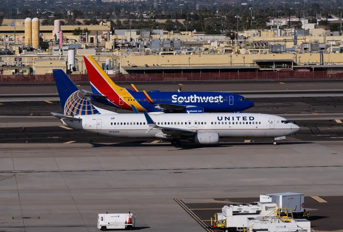 United’s America250 Livery Sparks Mixed Reactions Compared to Southwest’s Patriotic Paint