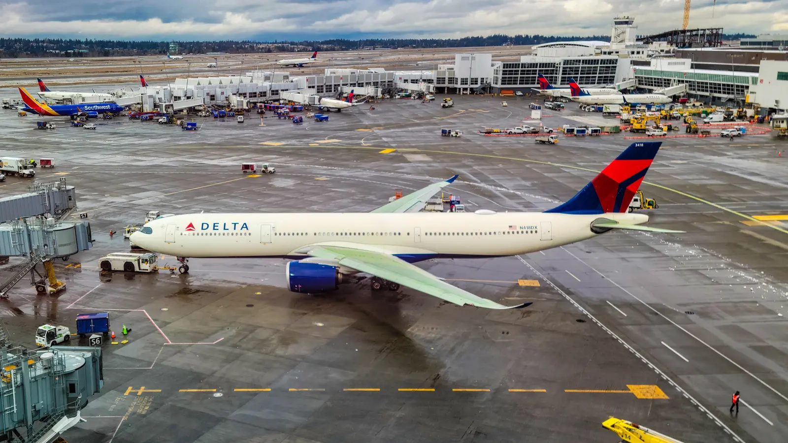 Delta Air Lines pulls back from key transcontinental routes