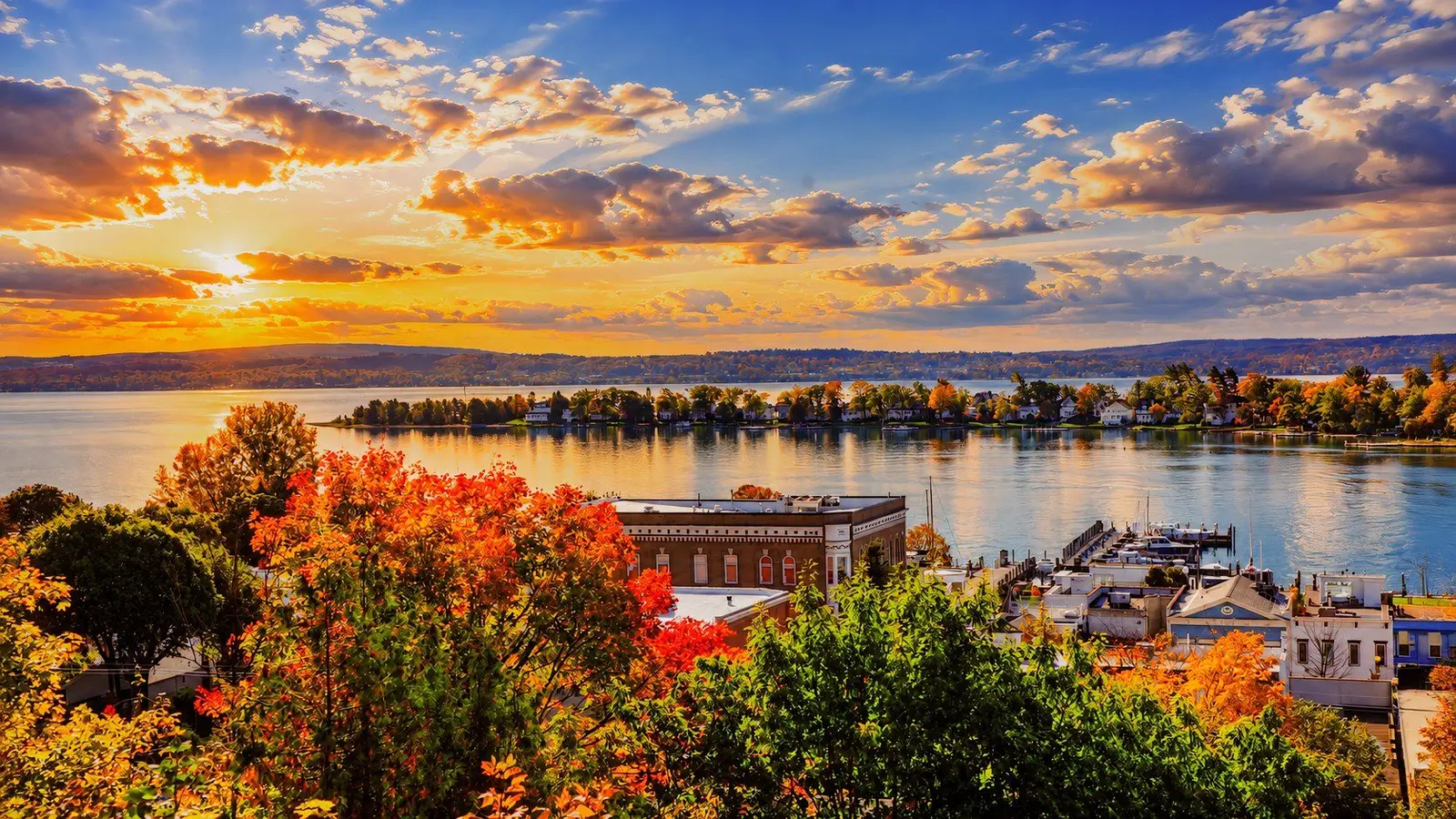 Harbor Springs, Michigan: The Hidden Gem Outshining Mackinac for Fall Getaways