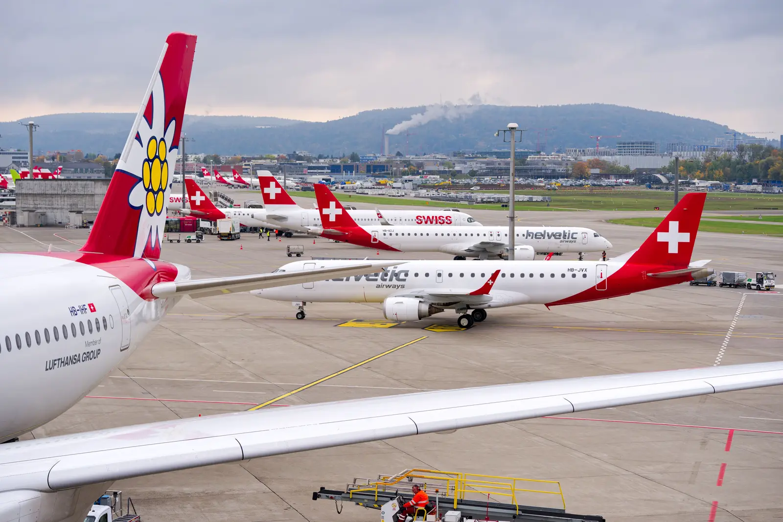 TSA-Banned Item Sale at Zurich Airport Sparks Traveler Debate