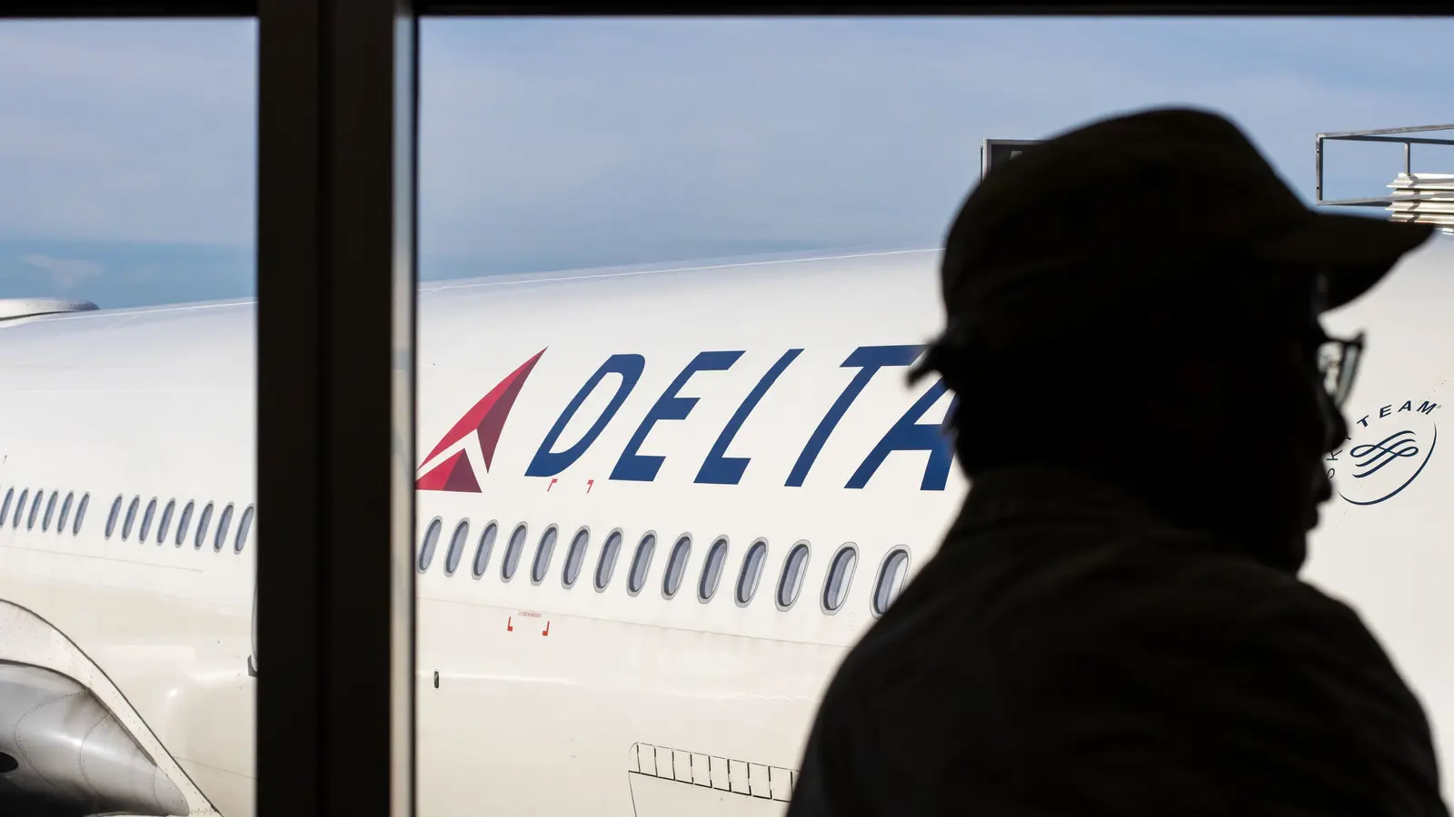 Delta Flight from Albuquerque Delayed After Mysterious Object Spotted Behind Plane