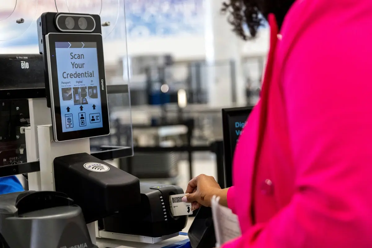 Face scans are replacing passports at US airports