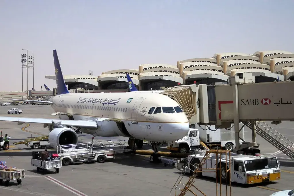 More Than a Quarter of Saudi Flights Disrupted by Houthi Strikes