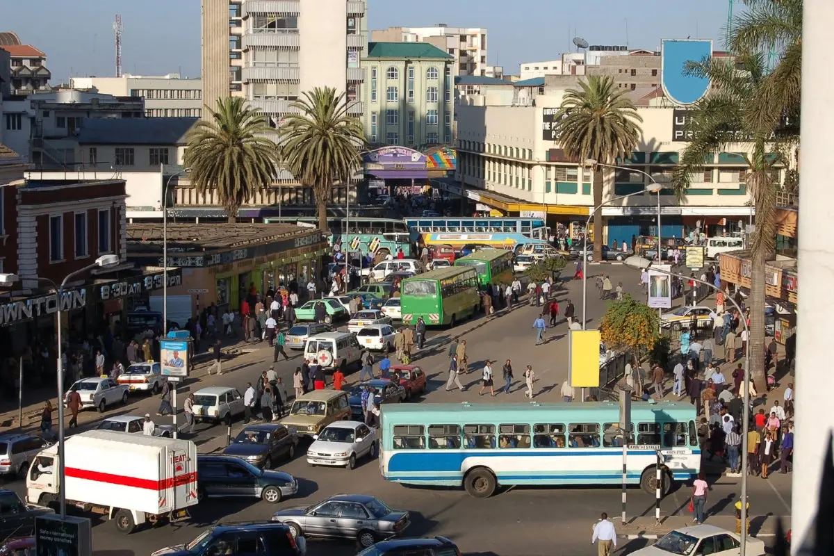 Kenya Travel Safety Assessed Amid Regional Health Alerts