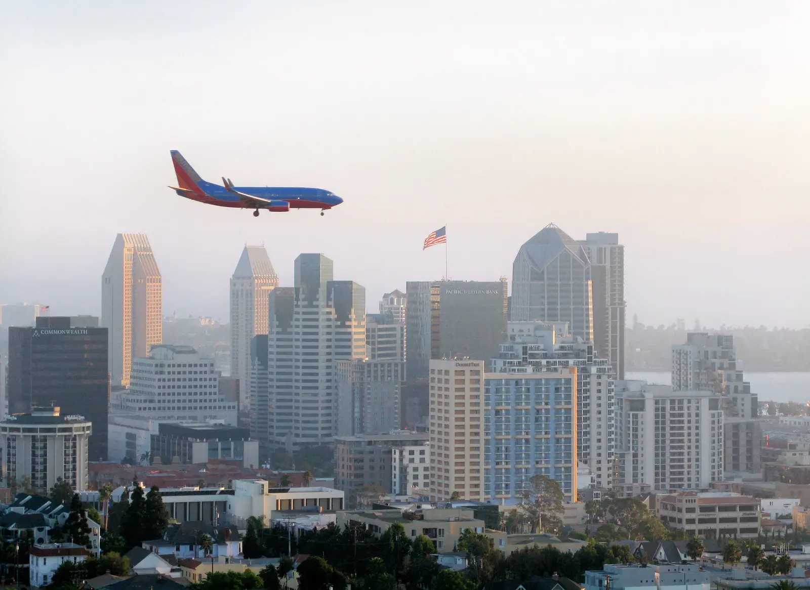 San Diego Airport Grounded Over 400 Flights Amid Santa Ana Storm