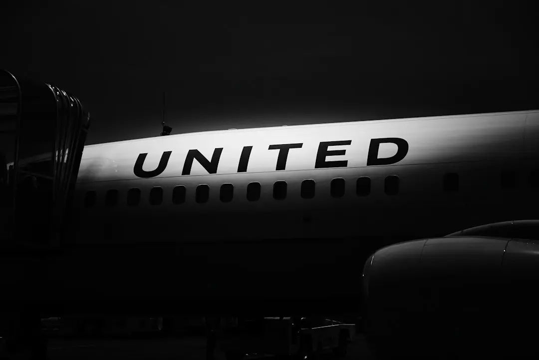 United Airlines Flight 946 Diverts to Canada After Takeoff from Dulles