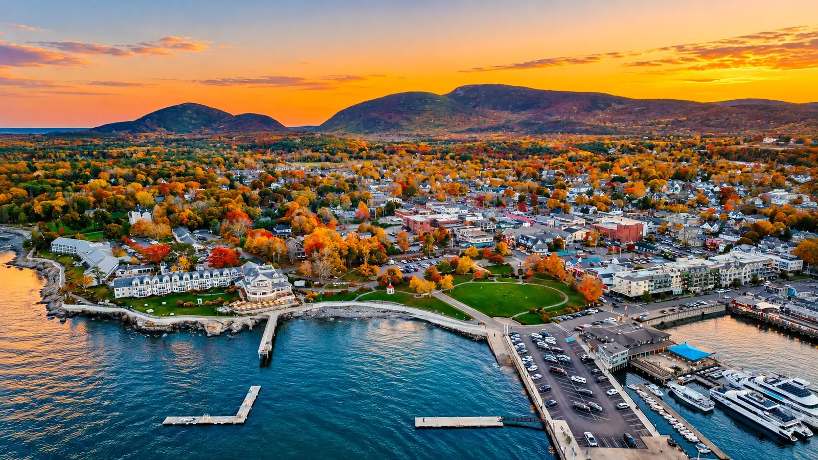 Coastal Charms: Why Autumn Is the Perfect Season for East Coast Beach Towns